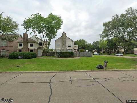 Gardenwalk Dr, La Porte, TX 77571