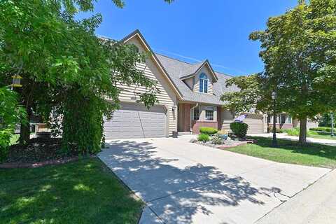 Carter Circle S, Franklin, WI 53132