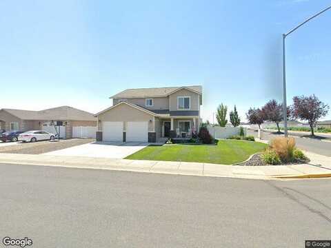 St Ne, Quincy, WA 98848