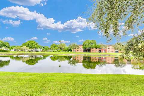 Witney Drive, Delray Beach, FL 33484