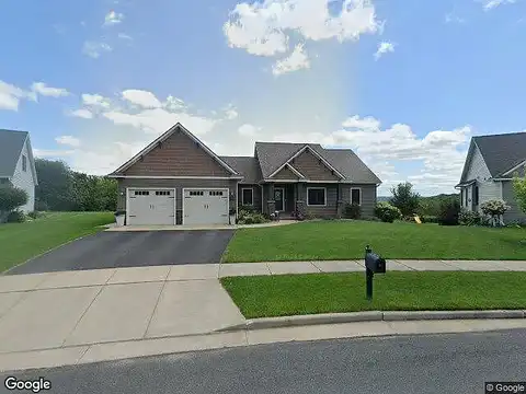 S Oakwood Hills Pkwy, Eau Claire, WI 54701