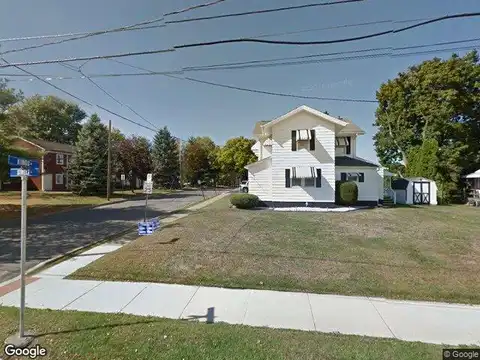 Park Rear Ave, Wilkes Barre, PA 18702