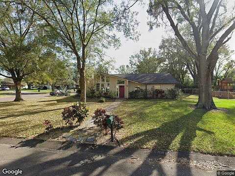 Christina Groves Cir N, Lakeland, FL 33813