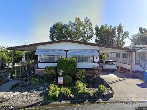 Estrella Dr, Santa Rosa, CA 95403