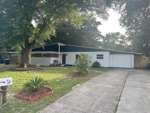 Se Waynel Circle, Fort Walton Beach, FL 32548