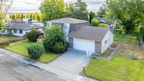 Granada Ct, Richland, WA 99352