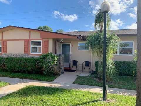 Crosley Drive W, West Palm Beach, FL 33415