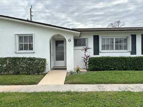 Crosley Drive E, West Palm Beach, FL 33415