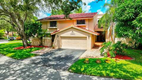 Hollows Circle, Deerfield Beach, FL 33442