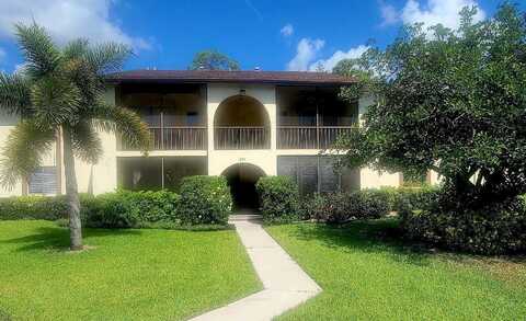 Knotty Pine Circle Circle, Greenacres, FL 33463