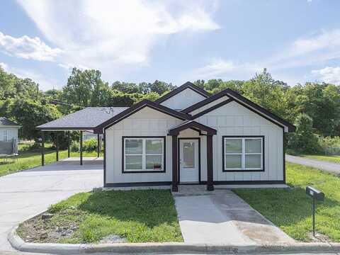 Rowena Street, Dalton, GA 30720