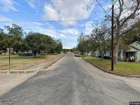 At Ave H N Avenue H, Shiner, TX 77984