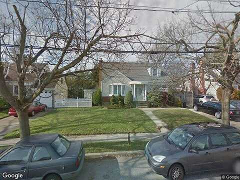 Willow, WANTAGH, NY 11793