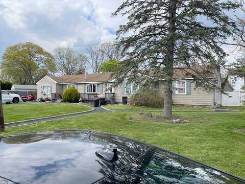 Howells, BAY SHORE, NY 11706