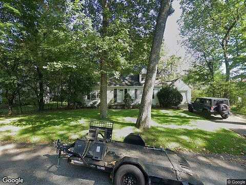 Brewster, WELLESLEY HILLS, MA 02481