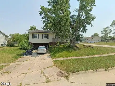 Broadmore, CEDAR RAPIDS, IA 52404