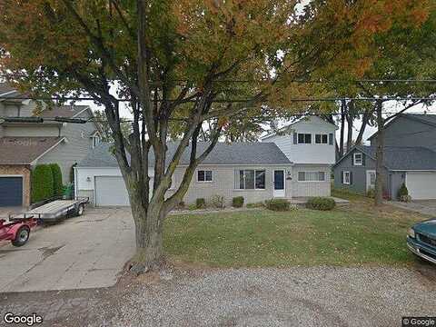 Edgewater, CHESTERFIELD, MI 48047