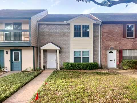 Briar Forest Dr, Houston, TX 77042