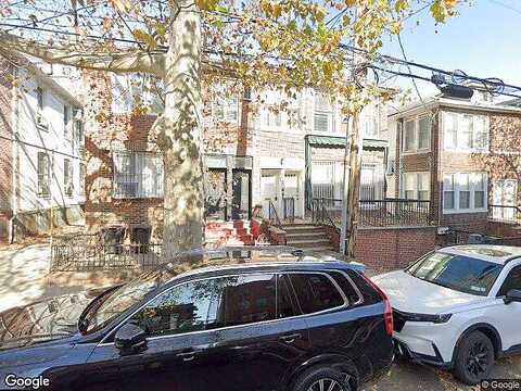 55Th, BROOKLYN, NY 11219