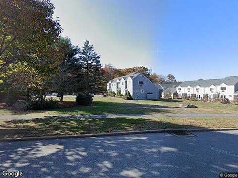 Stoneheights Dr 164, Waterford, CT 06385