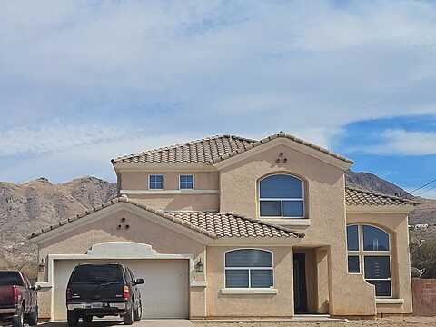 Dee, RIO RICO, AZ 85648