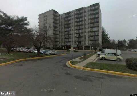 Rio Drive 912, Falls Church, VA 22041