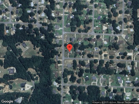 Lia, MILTON, FL 32570