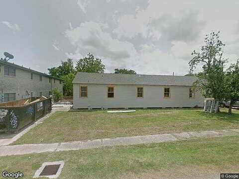 Dauphine Street, Arabi, LA 70032