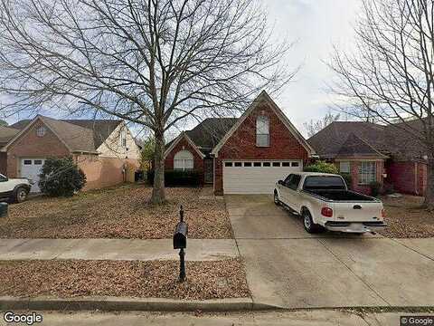 Devon Ridge, OLIVE BRANCH, MS 38654