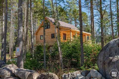 11 Lambs Lane, Lake Placid, NY 12946