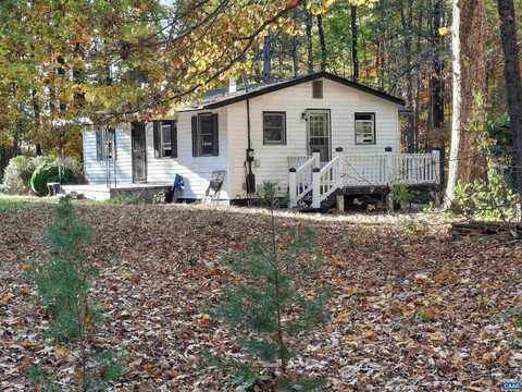 324 WOODLAND DR, LOUISA, VA 23093