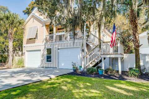 15 Flaggpoint Ln., Murrells Inlet, SC 29576