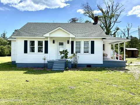 253 Croaker Street, Davis, NC 28524