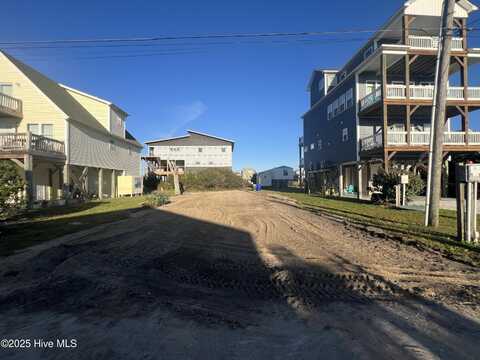 8304 5th Avenue, North Topsail Beach, NC 28460