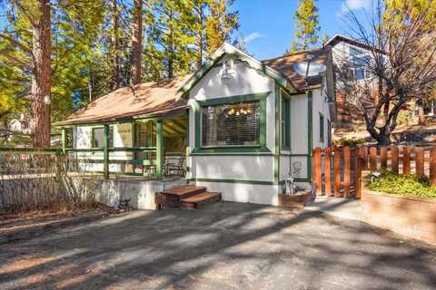 42560 Cougar Road, Big Bear Lake, CA 92315