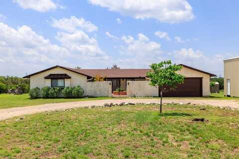 207 Broken Spur, Mountain Home, TX 78058