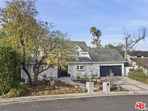 4815 Adele Ct, Woodland Hills, CA 91364