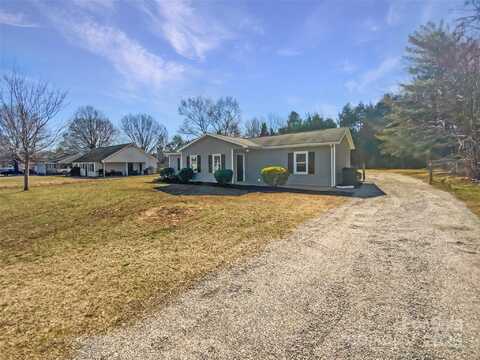 2196 Salisbury Highway, Statesville, NC 28677