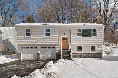 10 Erin Court, Norwalk, CT 06854