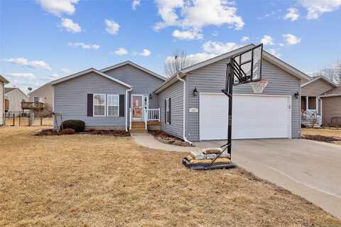 815 33rd Street SW, Bondurant, IA 50035