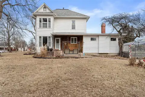 907 Maple Street, Dallas Center, IA 50063