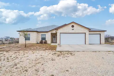 216 Camino Del Flor, Del Rio, TX 78840