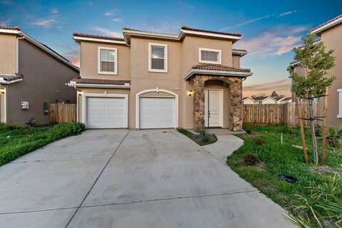 4438 Langden Drive W, Fresno, CA 93722