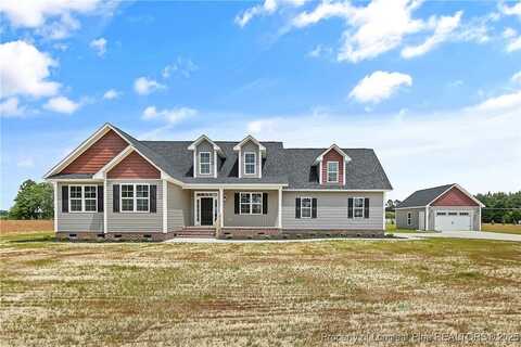 3018 Dinwiddle Drive, Wade, NC 28395
