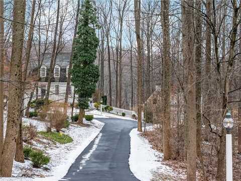 1108 South Barbara Drive, Longswamp, PA 18011