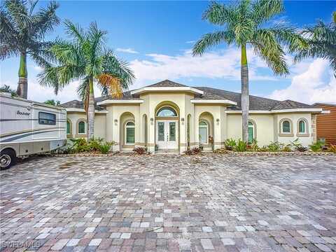 7684 County Rd 78, Fort Denaud, FL 33935