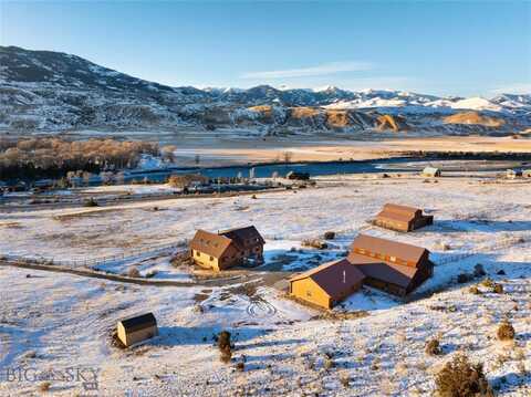 198 E River Road, Emigrant, MT 59027