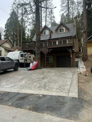 23095 Balsam Lane, Crestline, CA 92325