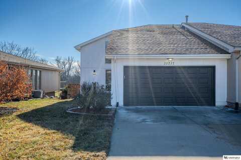 11717 Ruggles Circle, Omaha, NE 68164