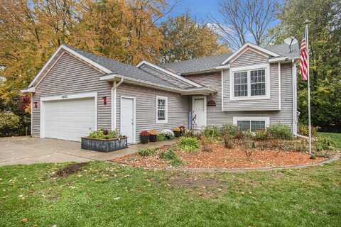 9463 White Pine Street, Zeeland, MI 49464